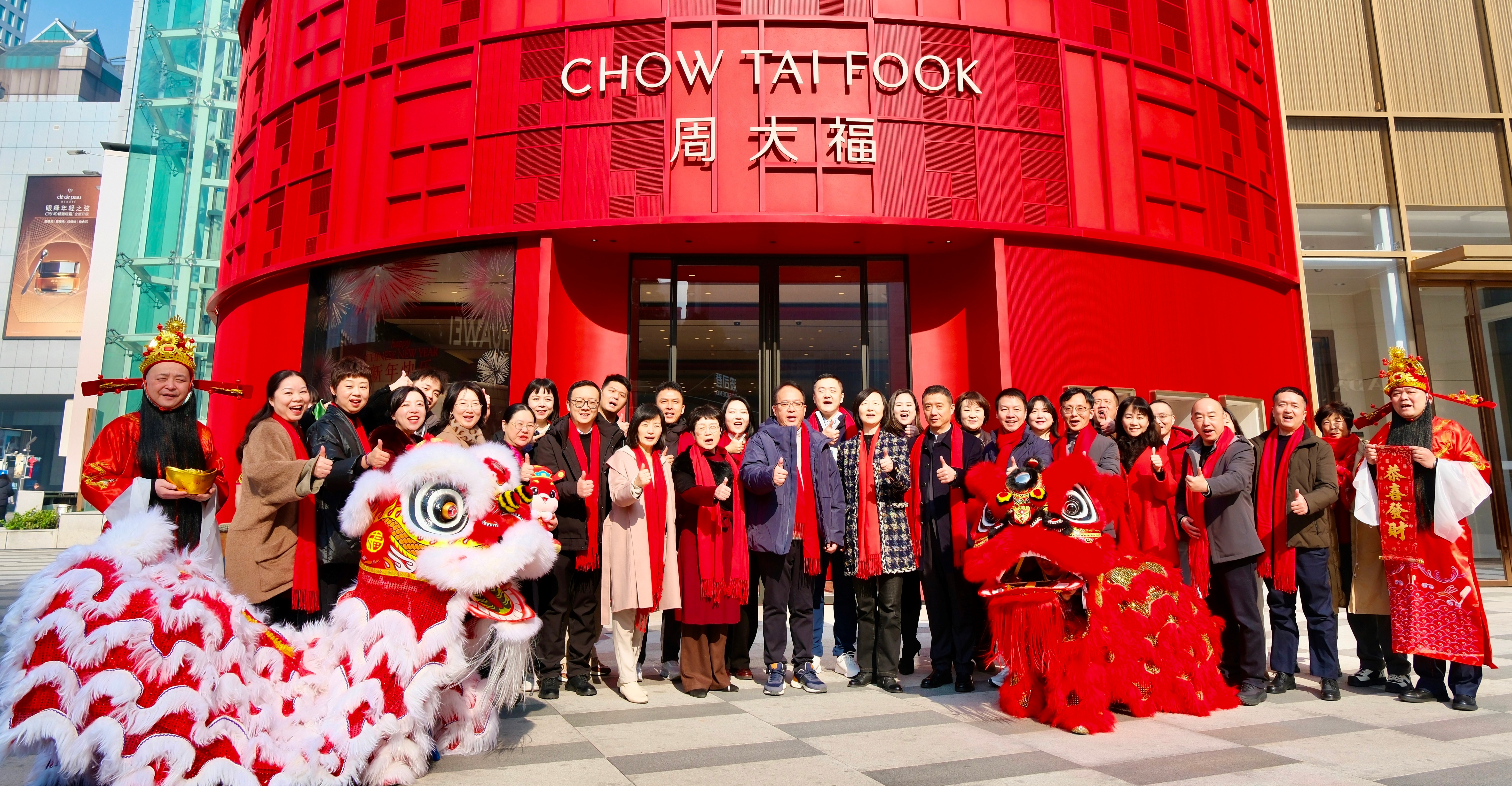 聚力建支點(diǎn) 奪取開(kāi)門(mén)紅｜湖北新春消費(fèi)季“來(lái)武商抽黃金”撬動(dòng)消費(fèi)超8億元